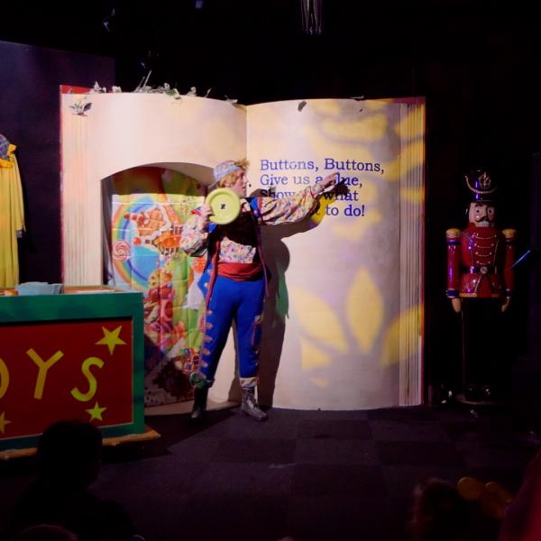 Buttons At The Kingsgate - Full Show
